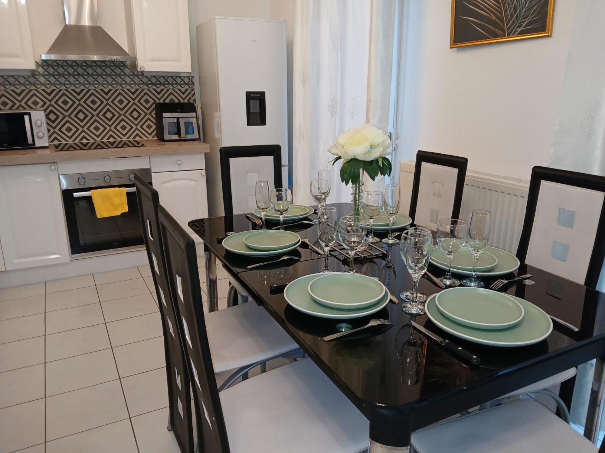 Apart-Chic-Les-Ulis With Balcon, Terrasse And Parking Les Ulis Extérieur photo