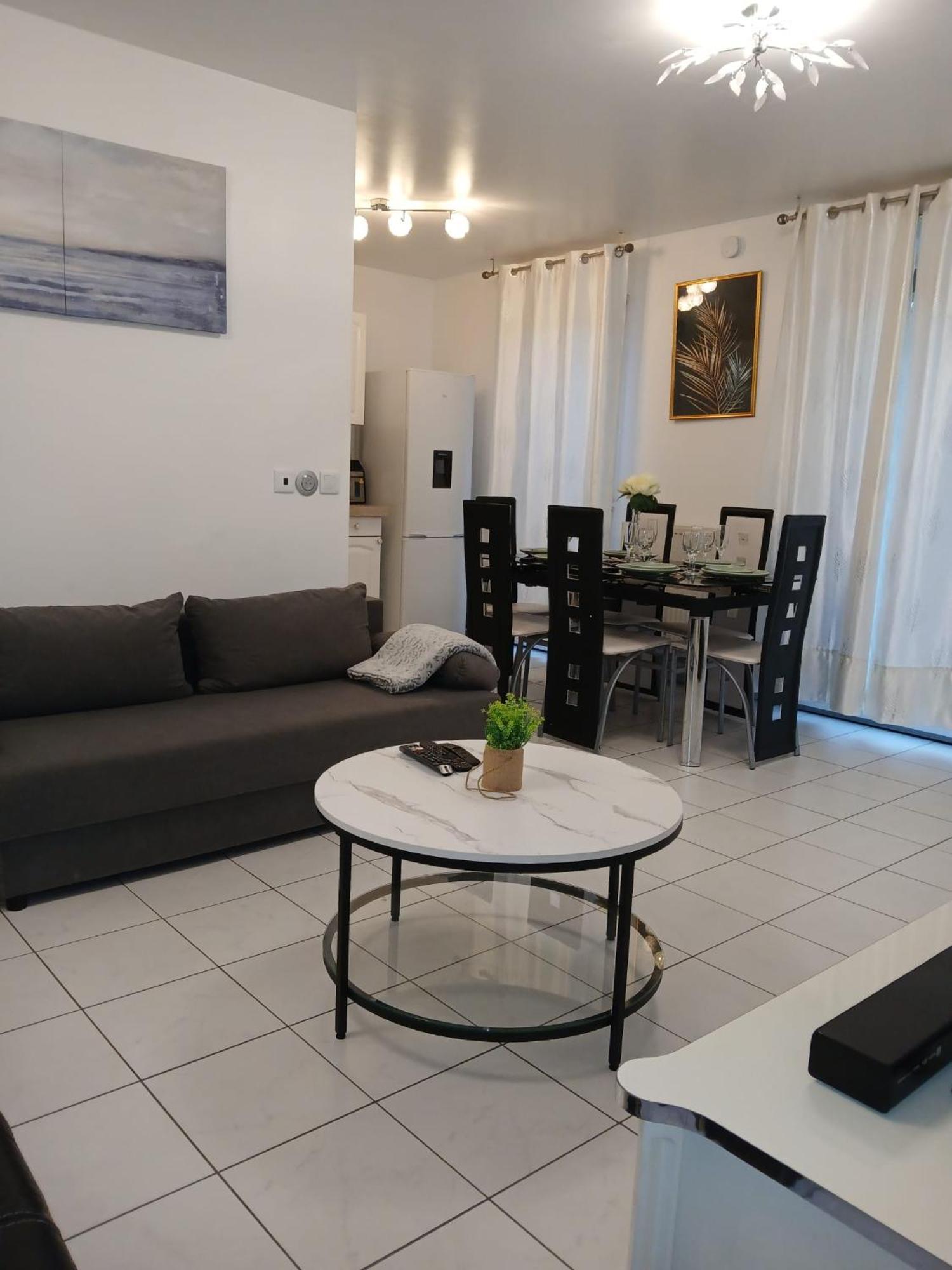 Apart-Chic-Les-Ulis With Balcon, Terrasse And Parking Les Ulis Extérieur photo